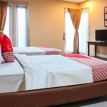 Oyo 968 Tirthankara Residence Джакарта Экстерьер фото