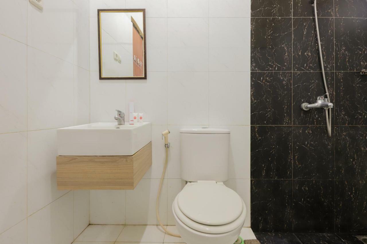 Oyo 968 Tirthankara Residence Джакарта Экстерьер фото