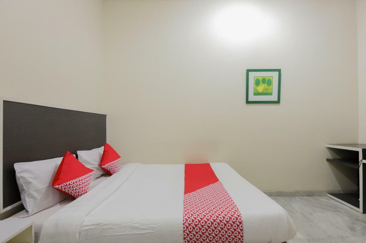 Oyo 968 Tirthankara Residence Джакарта Экстерьер фото